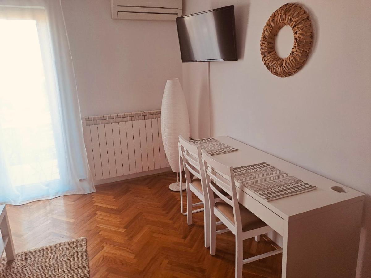 Guests House Dali Hotel Rovinj Bagian luar foto