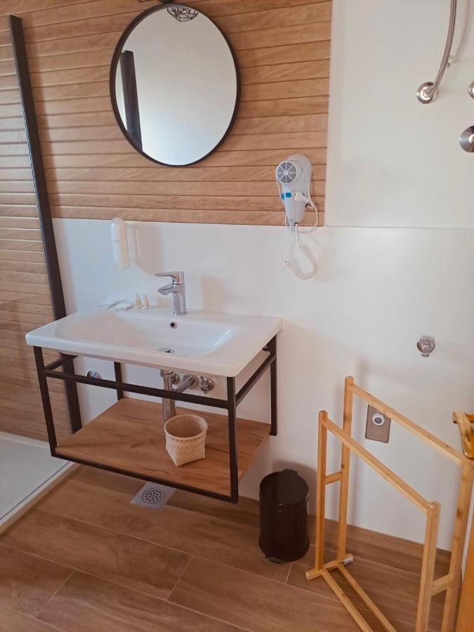 Guests House Dali Hotel Rovinj Bagian luar foto